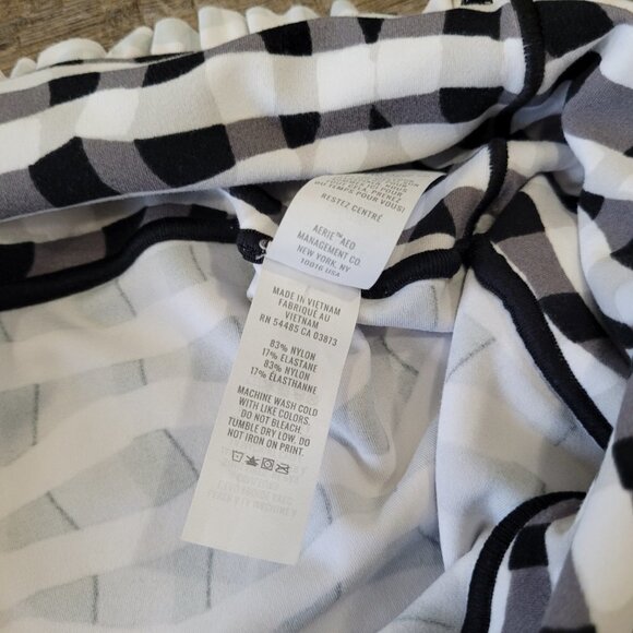 Aerie OFFLINE Real Me XTRA Crossover Ruffle Legging - Picture 9 of 14